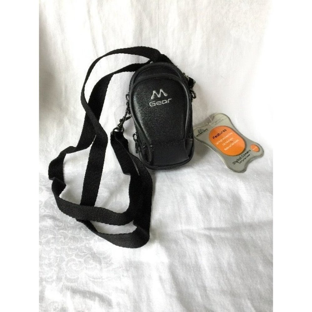 Compact Camera Carrying Case, Black